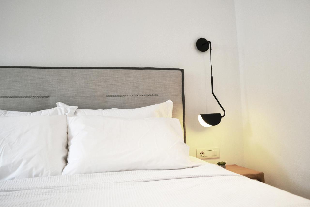 Iades Suites Афитос Екстериор снимка