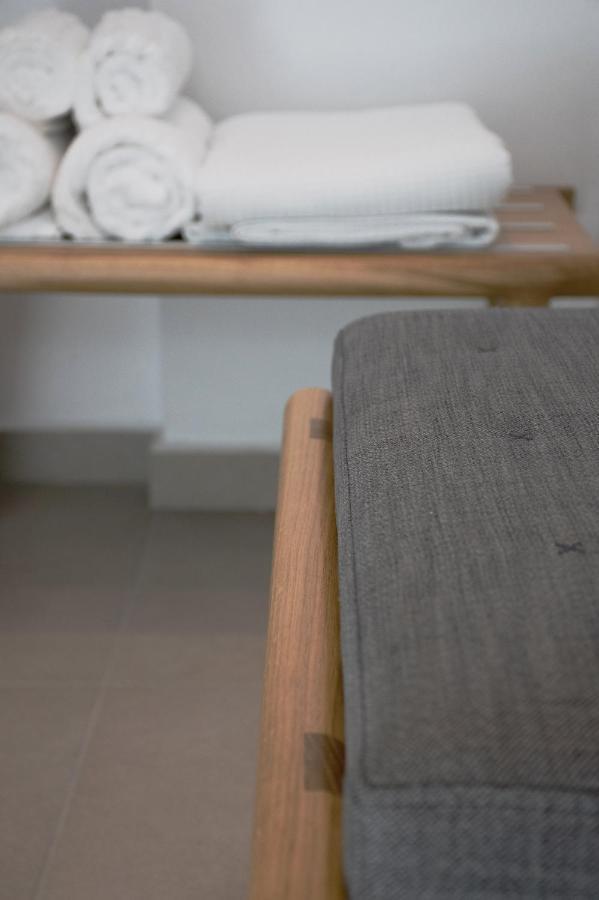 Iades Suites Афитос Екстериор снимка