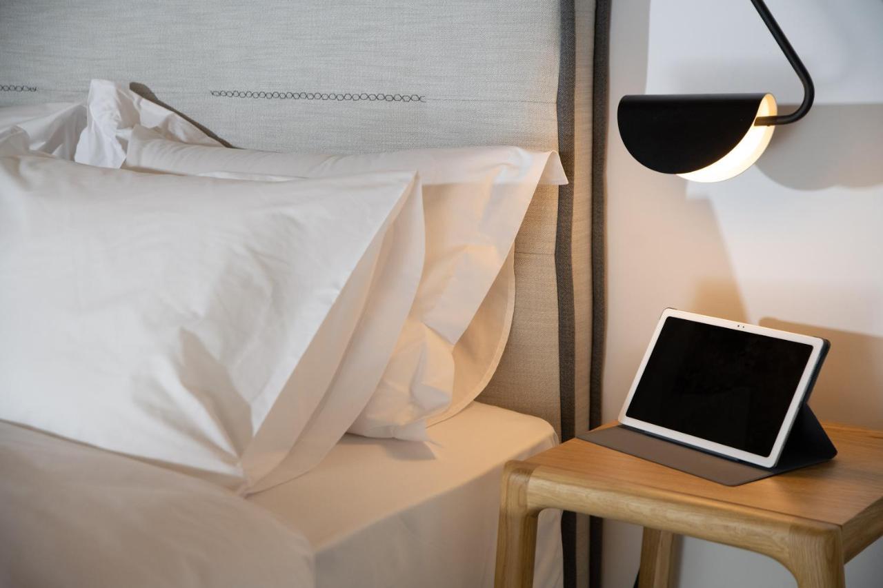 Iades Suites Афитос Екстериор снимка