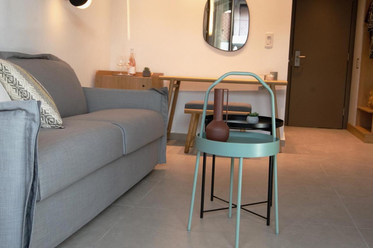 Iades Suites Афитос Екстериор снимка