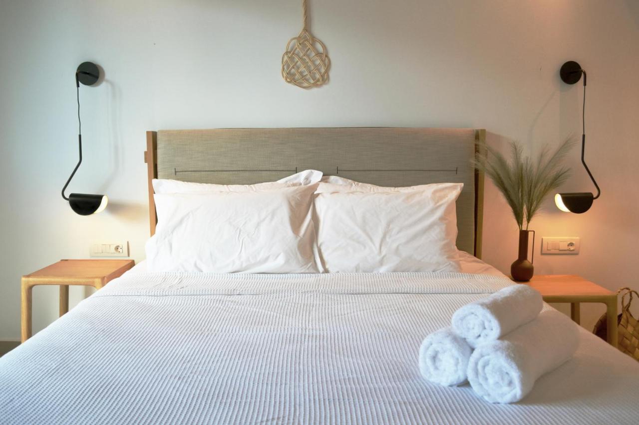 Iades Suites Афитос Екстериор снимка