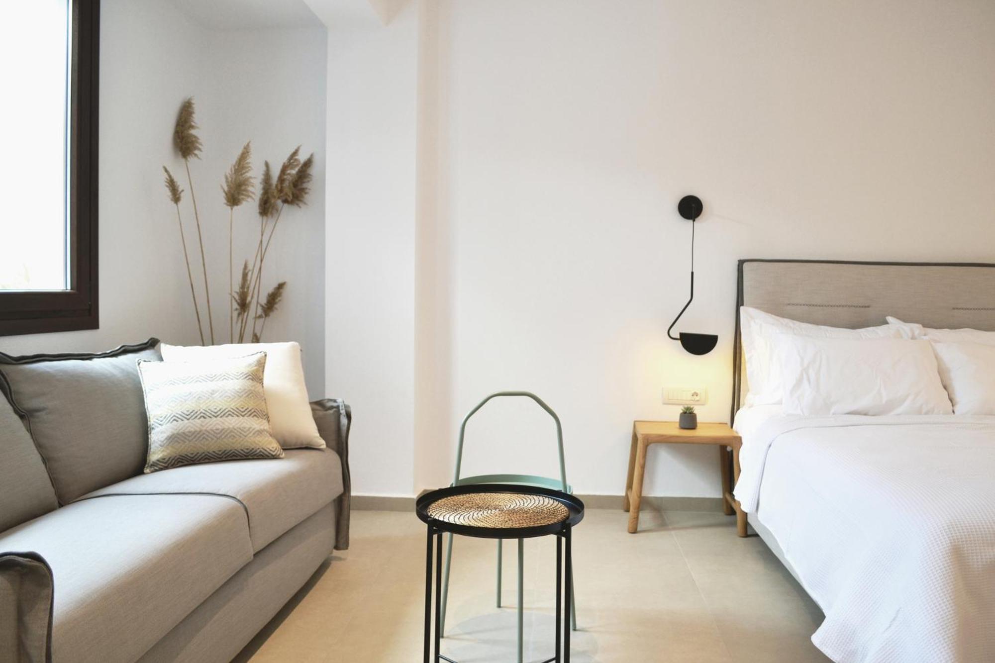 Iades Suites Афитос Стая снимка